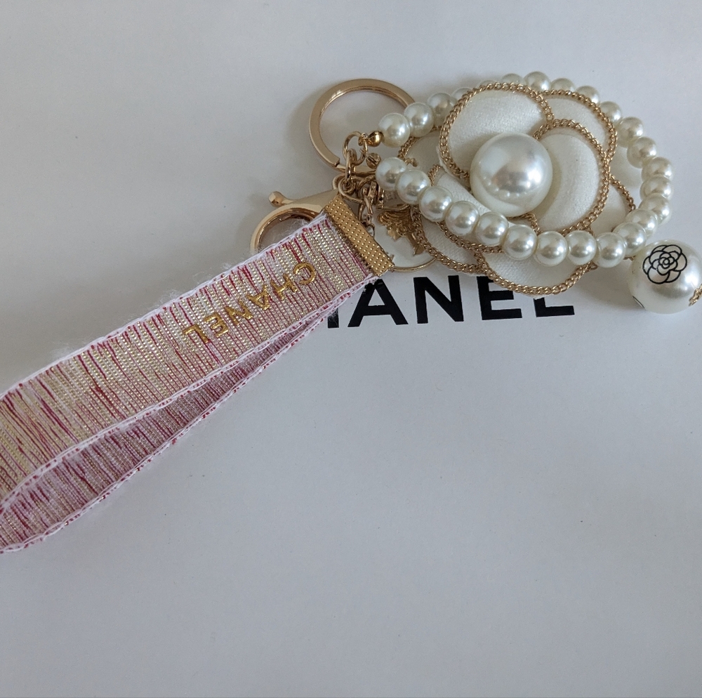 Chanel keychain - Picture 5 of 7